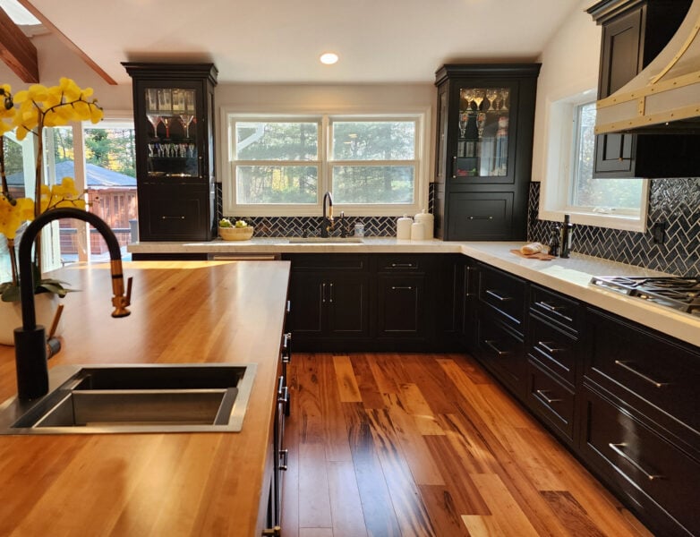 Medallion-Carriage-Black_Kitchen-glass-doors