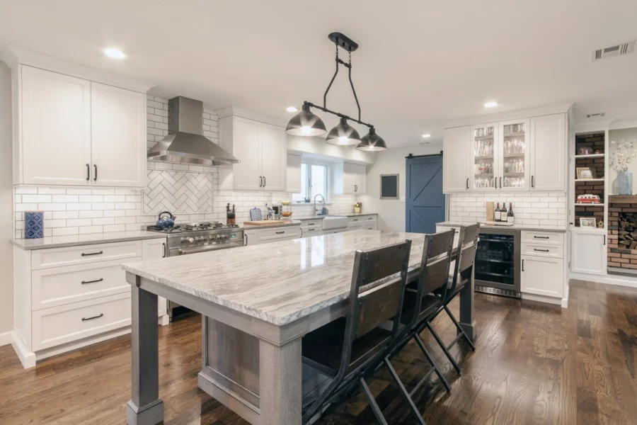plain-and-fancy-medley-kitchen-quarter-sawn-oak-island