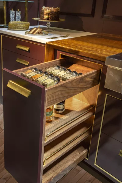 plato-woodwork-kitchen-spice-rack