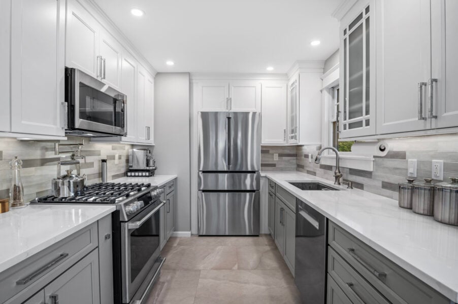 small-kitchen-1Main